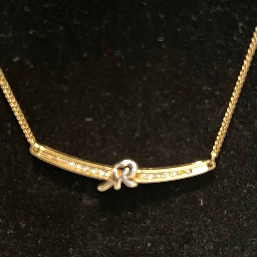 Nina Ricci Gold Plated Logo Tag Chain Necklace 14” Short Luxury Simple